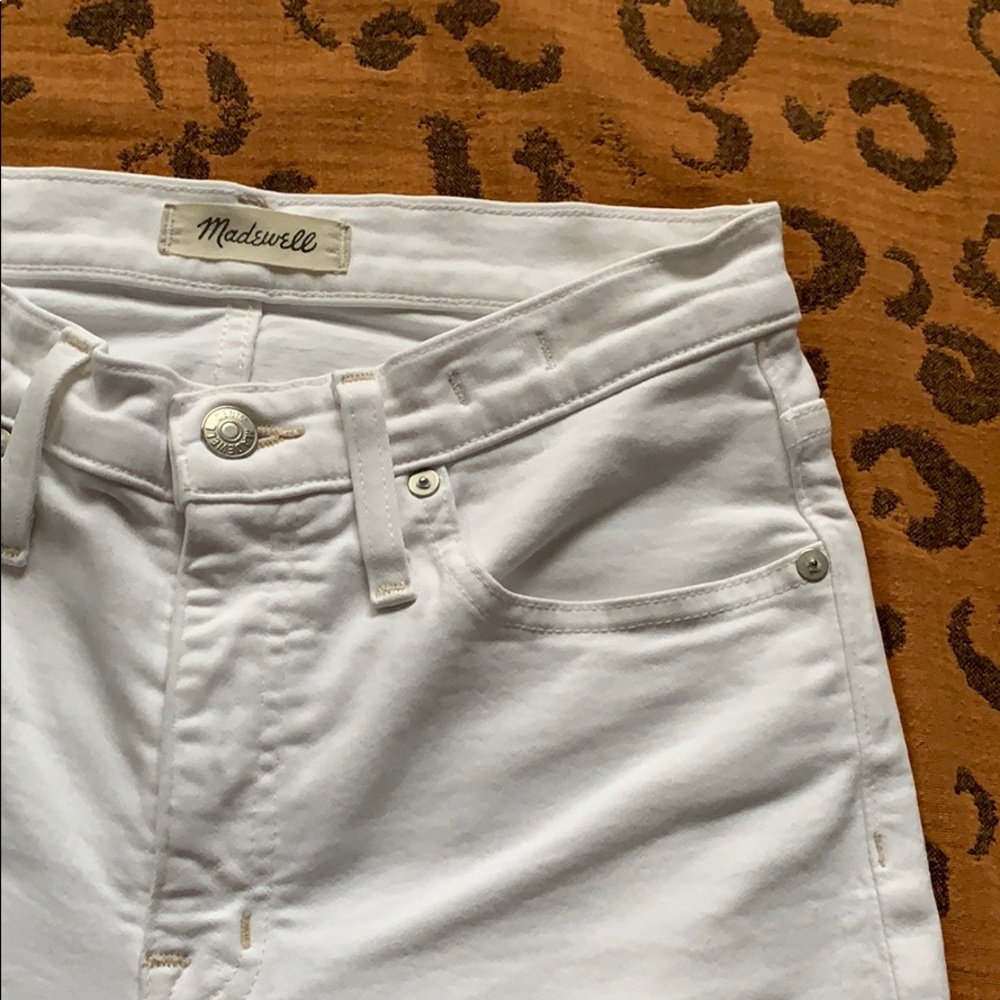 Petite Cali Demi-Boot Jeans in Pure White